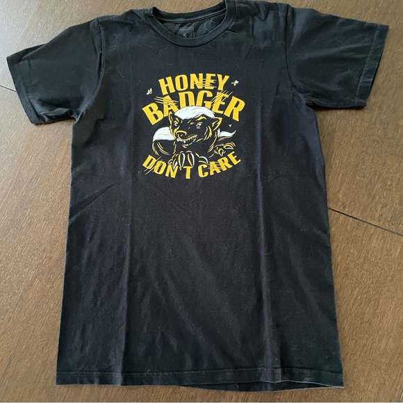 Men’s Three T-shirts - Picture 11 of 11